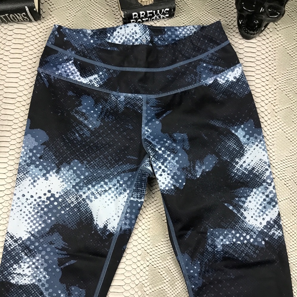 4FOR25 Athleta blue white tye dye dot workout leggings - Picture 3 of 7
